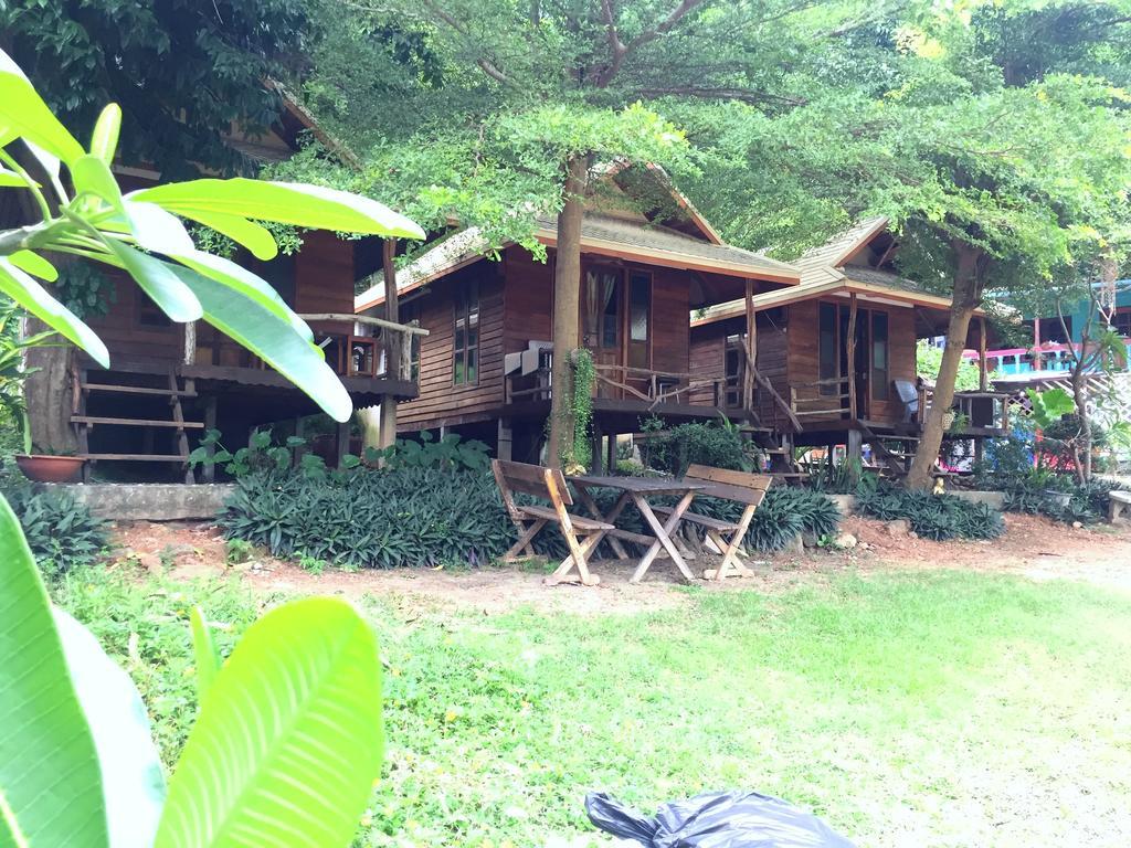 Apartmán Baan Pha Nin Mung Korn Rayong Exteriér fotografie