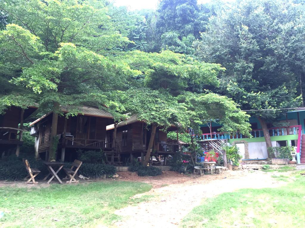 Apartmán Baan Pha Nin Mung Korn Rayong Exteriér fotografie